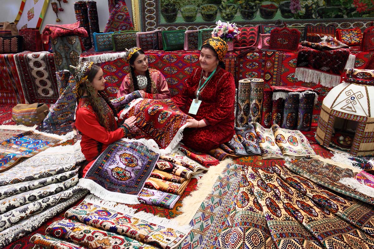 TURKMEN CARPET 1